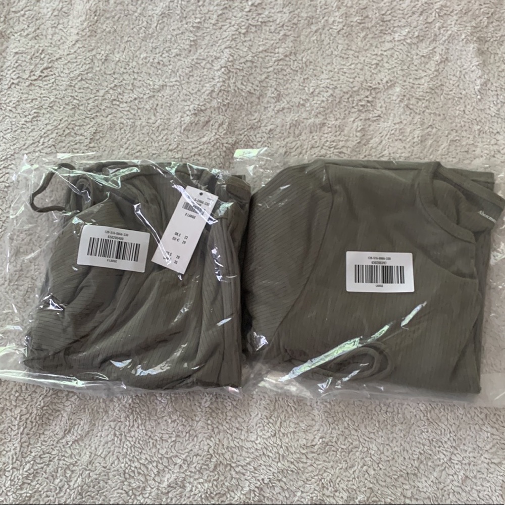 Abercrombie | Wrap Top - Picture 2 of 2